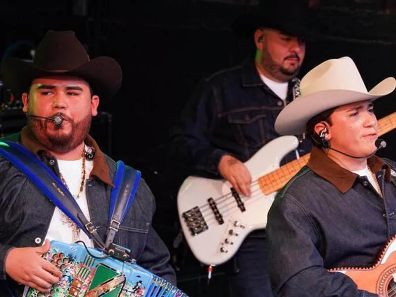 Hermanos Espinoza tickets
